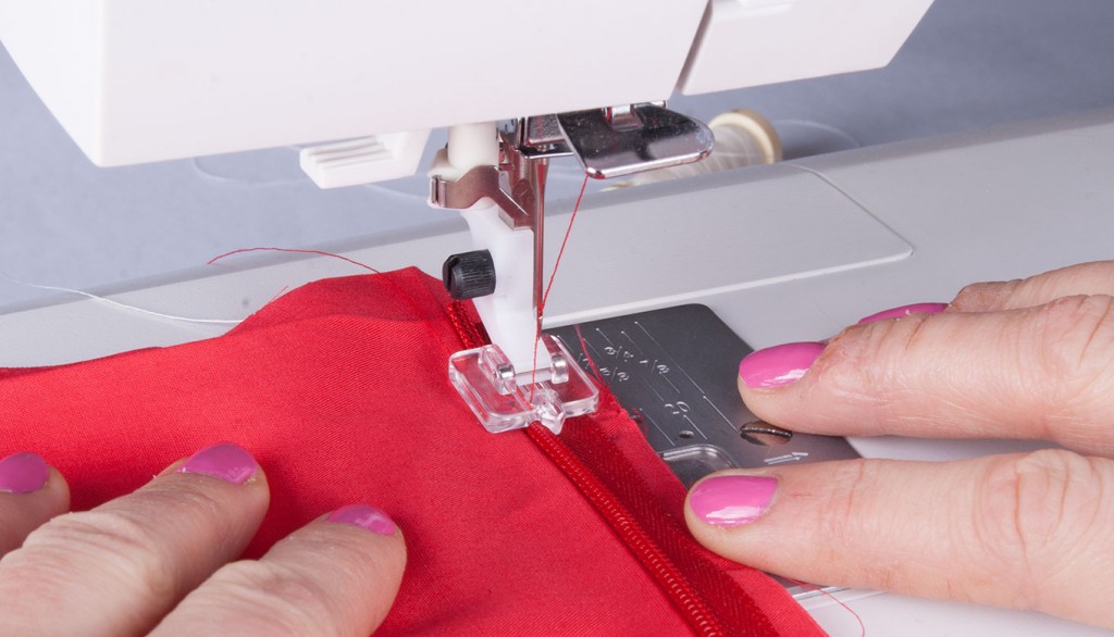 How to Sew an Invisible Zip / Sew Essential Blog Sew Essential