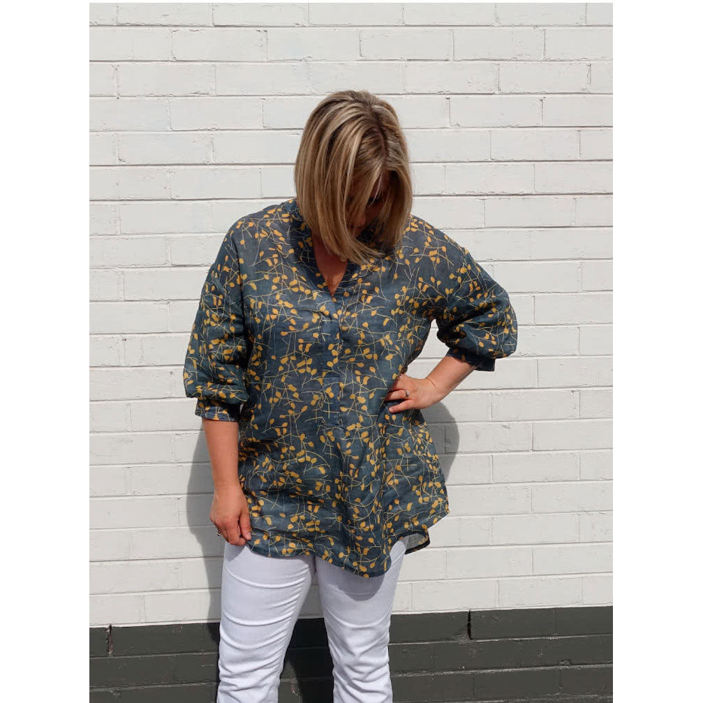 Kent Woven Tunic Style Arc Sewing Pattern 050 – Sew Essential